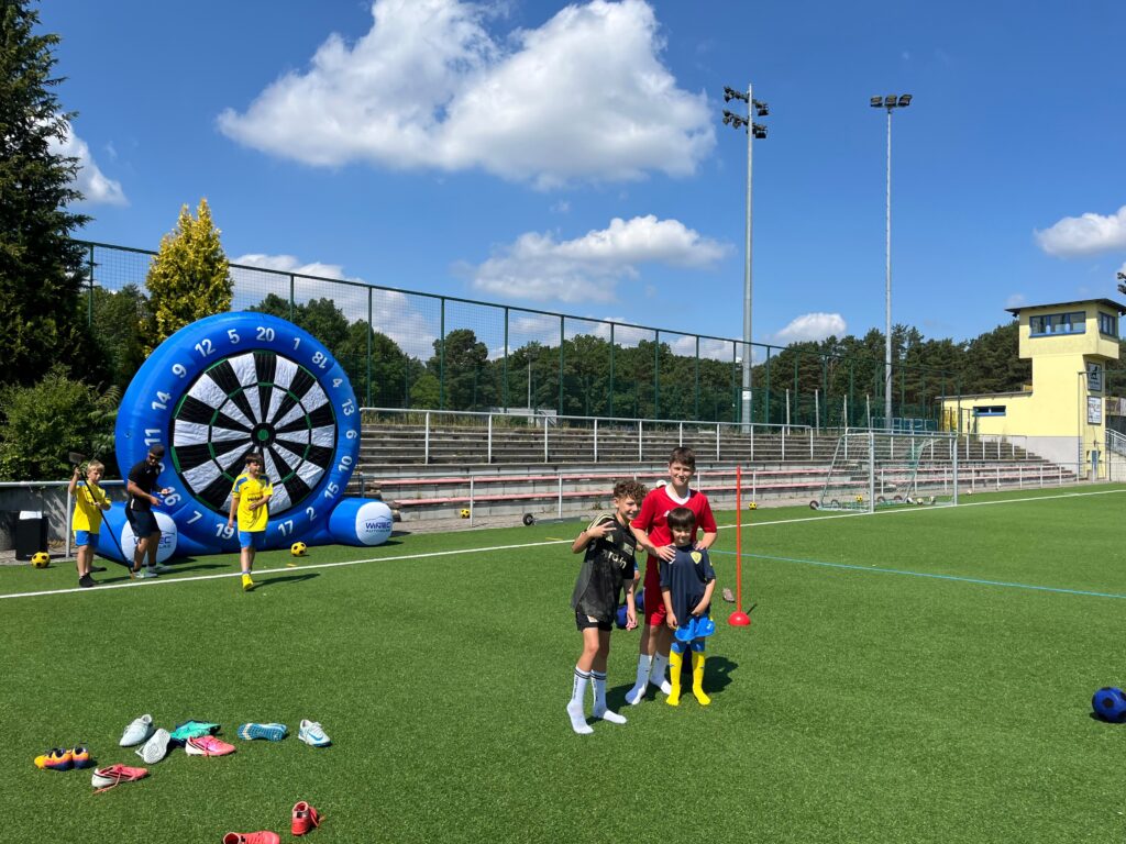 Erfolgreiche vierte Auflage des FSV-Feriencamps ausgebucht 45 Erfolgreiche vierte Auflage des FSV-Feriencamps ausgebucht 45
