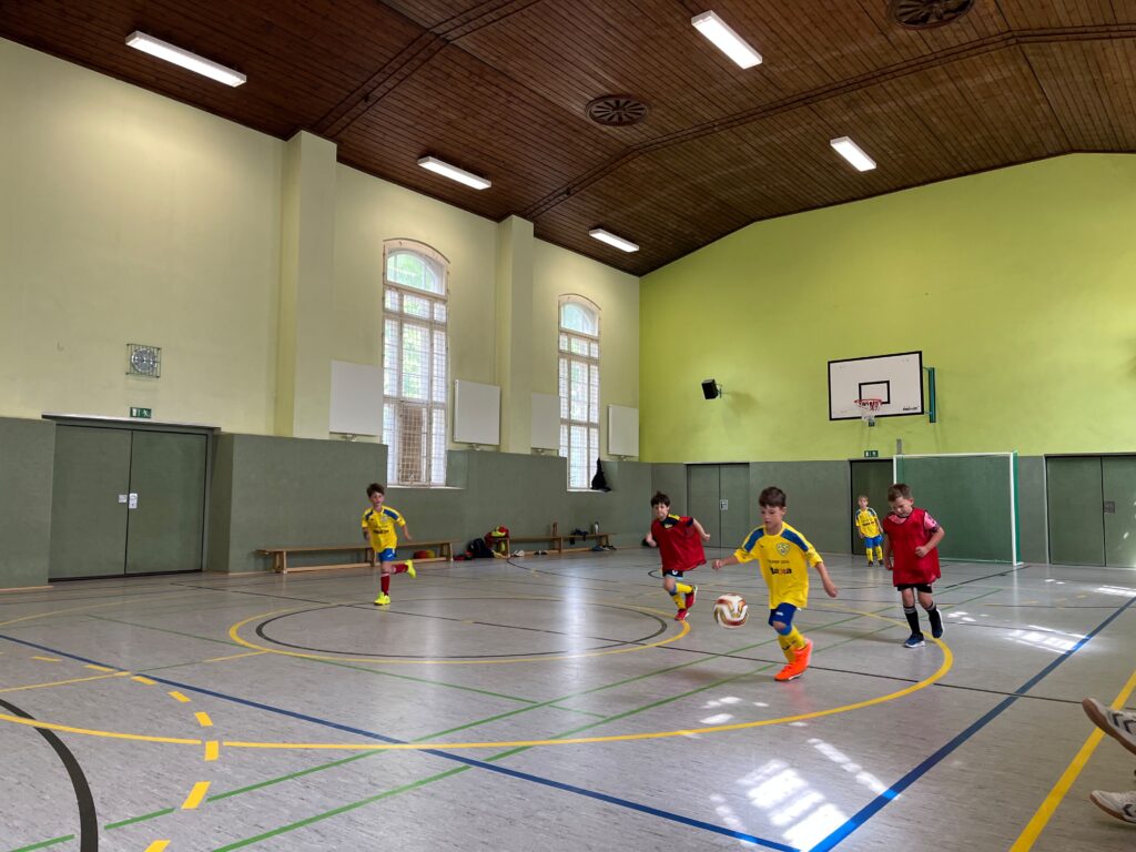 Erfolgreiche vierte Auflage des FSV-Feriencamps ausgebucht 33 Erfolgreiche vierte Auflage des FSV-Feriencamps ausgebucht 33