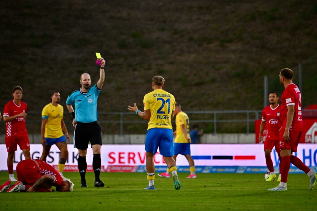 Ein Spiel, aber keinesfalls das Gesicht verloren 10