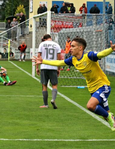 Die ersten Bundesliga-Minuten für Frederik Schmahl 3