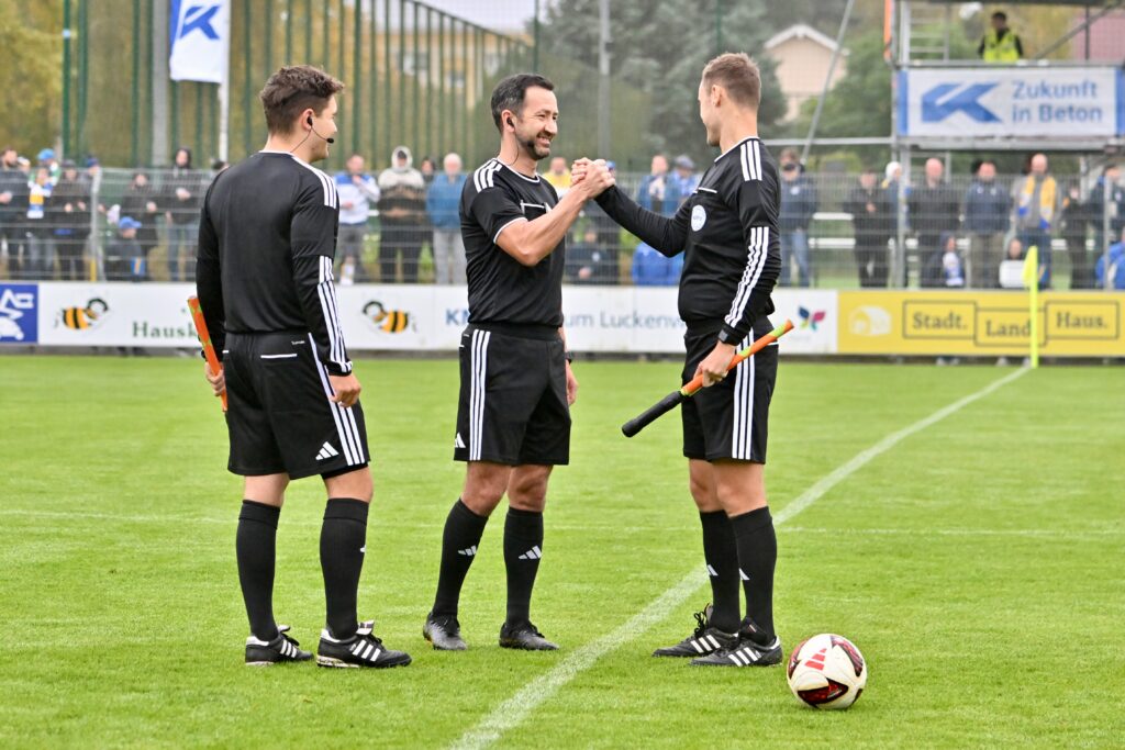 Trotz ansprechender Leistung auch im 17. Duell keine Punkte gegen den FC Carl Zeiss Jena 14 Trotz ansprechender Leistung auch im 17. Duell keine Punkte gegen den FC Carl Zeiss Jena 14