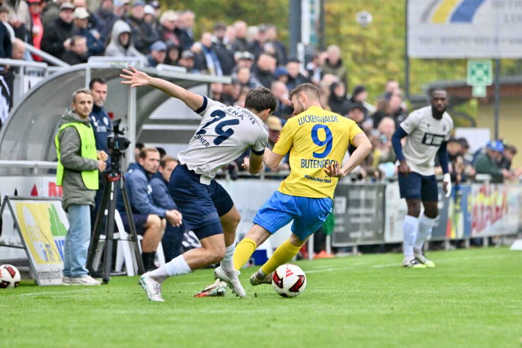Trotz ansprechender Leistung auch im 17. Duell keine Punkte gegen den FC Carl Zeiss Jena 17 Trotz ansprechender Leistung auch im 17. Duell keine Punkte gegen den FC Carl Zeiss Jena 17