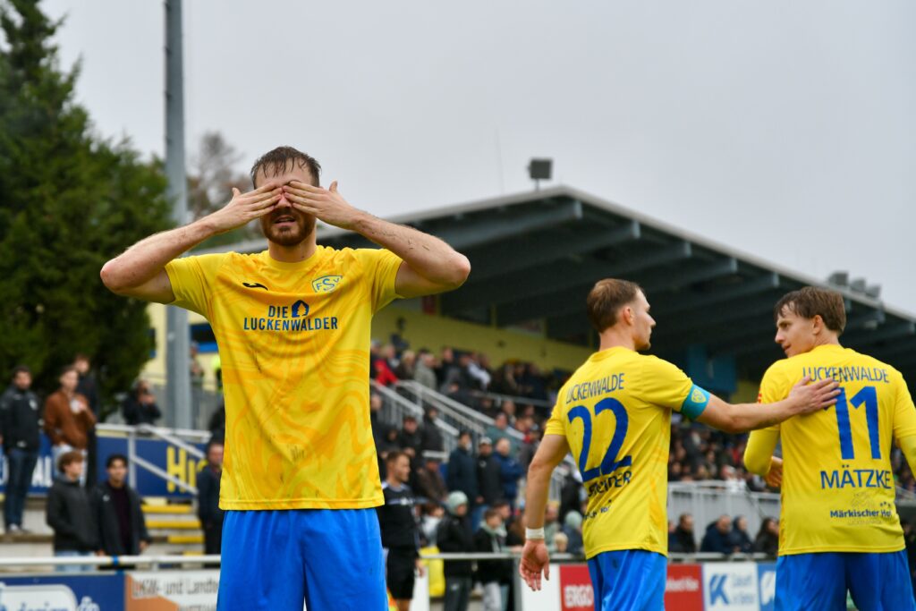 Trotz ansprechender Leistung auch im 17. Duell keine Punkte gegen den FC Carl Zeiss Jena 6 Trotz ansprechender Leistung auch im 17. Duell keine Punkte gegen den FC Carl Zeiss Jena 6