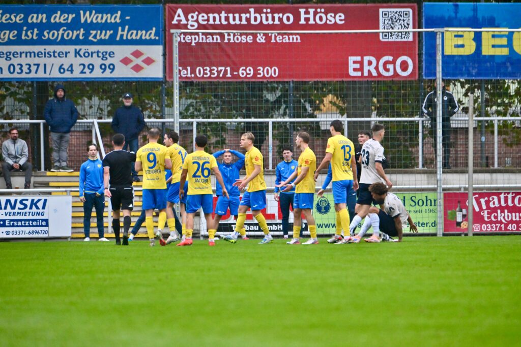 Trotz ansprechender Leistung auch im 17. Duell keine Punkte gegen den FC Carl Zeiss Jena 7 Trotz ansprechender Leistung auch im 17. Duell keine Punkte gegen den FC Carl Zeiss Jena 7
