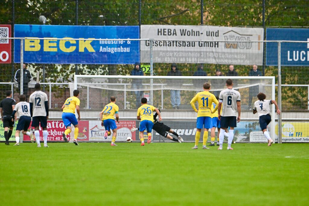 Trotz ansprechender Leistung auch im 17. Duell keine Punkte gegen den FC Carl Zeiss Jena 8 Trotz ansprechender Leistung auch im 17. Duell keine Punkte gegen den FC Carl Zeiss Jena 8