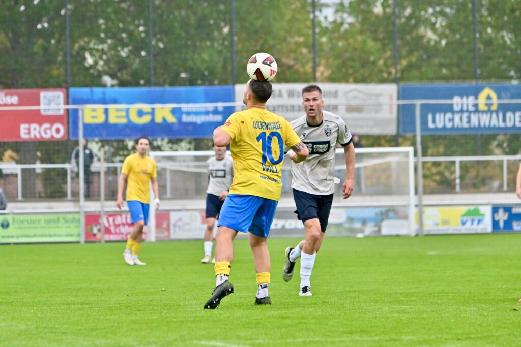 Trotz ansprechender Leistung auch im 17. Duell keine Punkte gegen den FC Carl Zeiss Jena 44 Trotz ansprechender Leistung auch im 17. Duell keine Punkte gegen den FC Carl Zeiss Jena 44