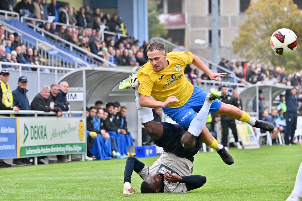 Trotz ansprechender Leistung auch im 17. Duell keine Punkte gegen den FC Carl Zeiss Jena 47 Trotz ansprechender Leistung auch im 17. Duell keine Punkte gegen den FC Carl Zeiss Jena 47