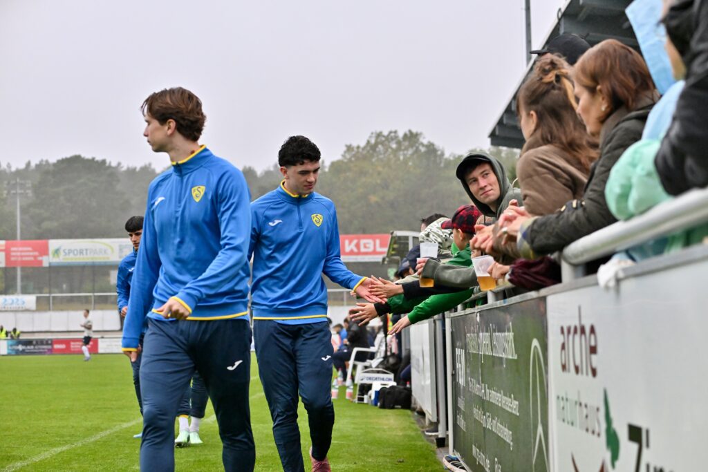 Trotz ansprechender Leistung auch im 17. Duell keine Punkte gegen den FC Carl Zeiss Jena 51 Trotz ansprechender Leistung auch im 17. Duell keine Punkte gegen den FC Carl Zeiss Jena 51