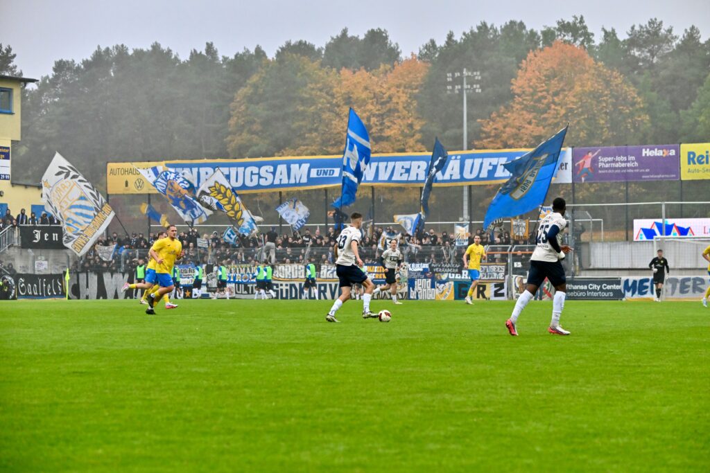 Trotz ansprechender Leistung auch im 17. Duell keine Punkte gegen den FC Carl Zeiss Jena 53 Trotz ansprechender Leistung auch im 17. Duell keine Punkte gegen den FC Carl Zeiss Jena 53