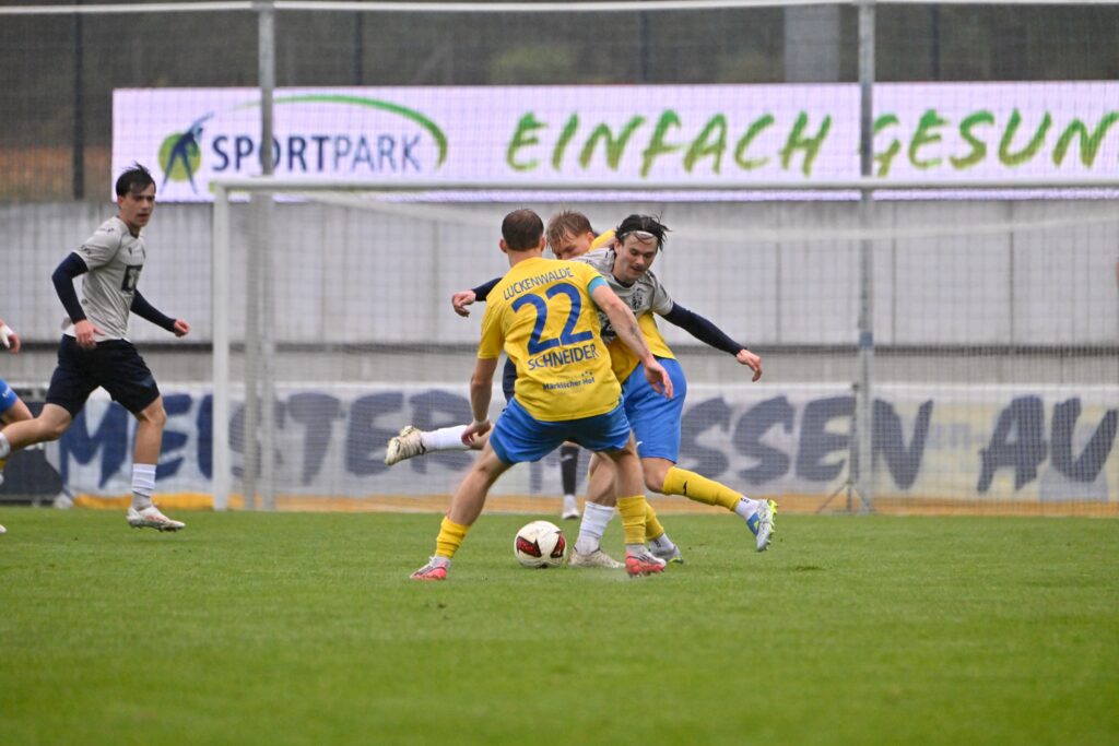 Trotz ansprechender Leistung auch im 17. Duell keine Punkte gegen den FC Carl Zeiss Jena 57 Trotz ansprechender Leistung auch im 17. Duell keine Punkte gegen den FC Carl Zeiss Jena 57