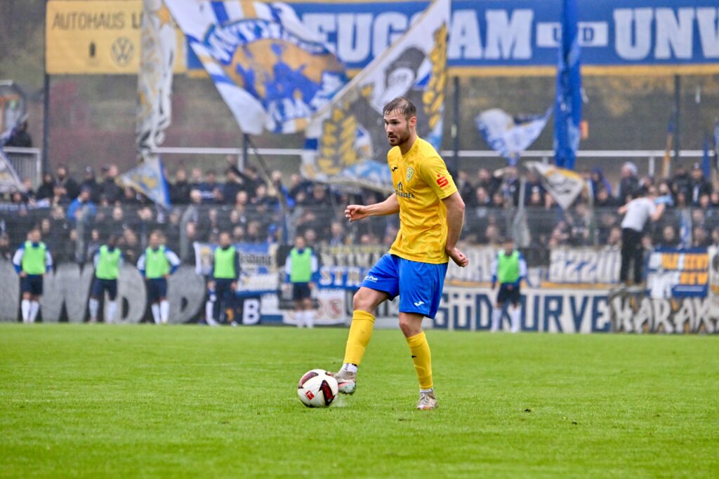 Trotz ansprechender Leistung auch im 17. Duell keine Punkte gegen den FC Carl Zeiss Jena 70 Trotz ansprechender Leistung auch im 17. Duell keine Punkte gegen den FC Carl Zeiss Jena 70
