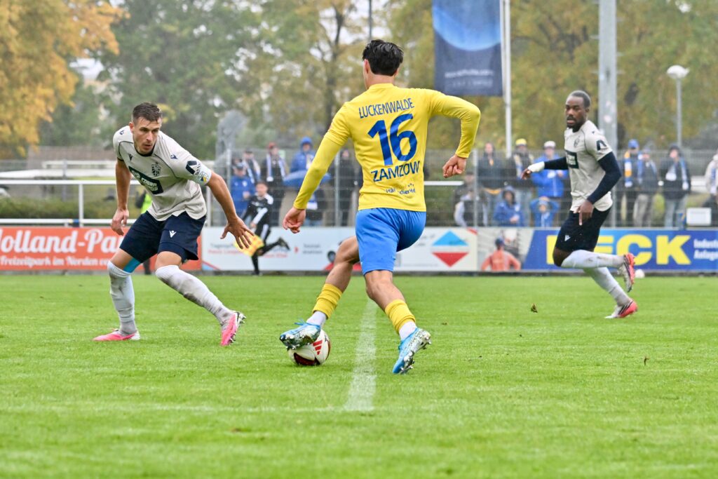 Trotz ansprechender Leistung auch im 17. Duell keine Punkte gegen den FC Carl Zeiss Jena 9 Trotz ansprechender Leistung auch im 17. Duell keine Punkte gegen den FC Carl Zeiss Jena 9