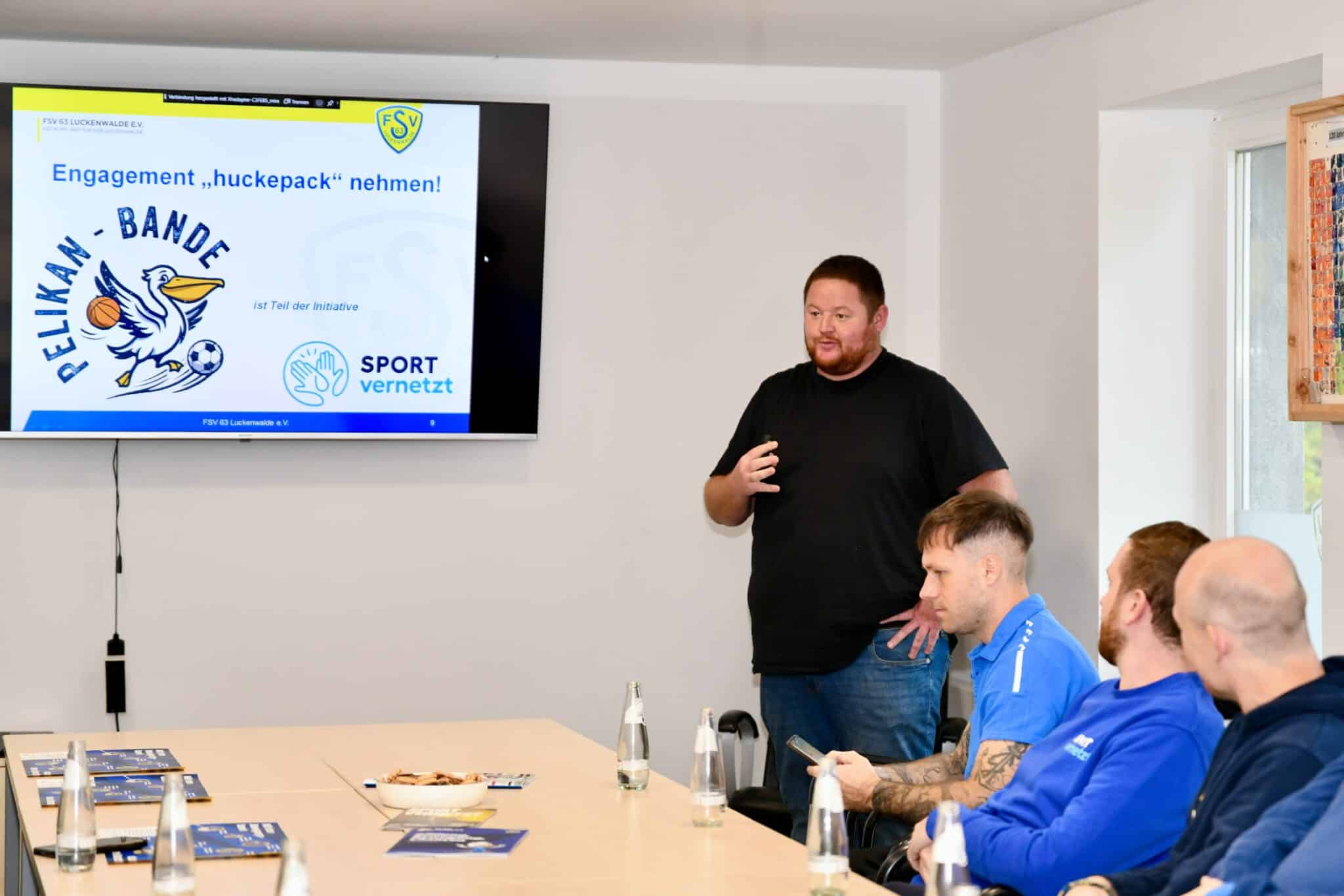 Start für SPORT VERNETZT und die Dachmarke PELIKAN-BANDE 17