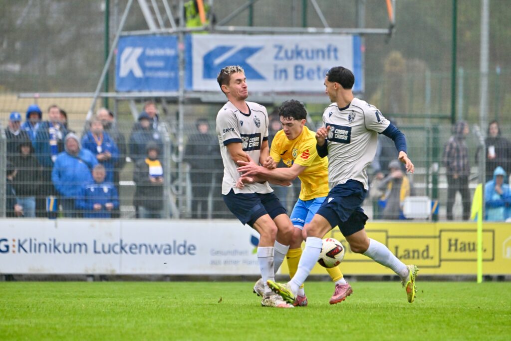 Trotz ansprechender Leistung auch im 17. Duell keine Punkte gegen den FC Carl Zeiss Jena 77 Trotz ansprechender Leistung auch im 17. Duell keine Punkte gegen den FC Carl Zeiss Jena 77