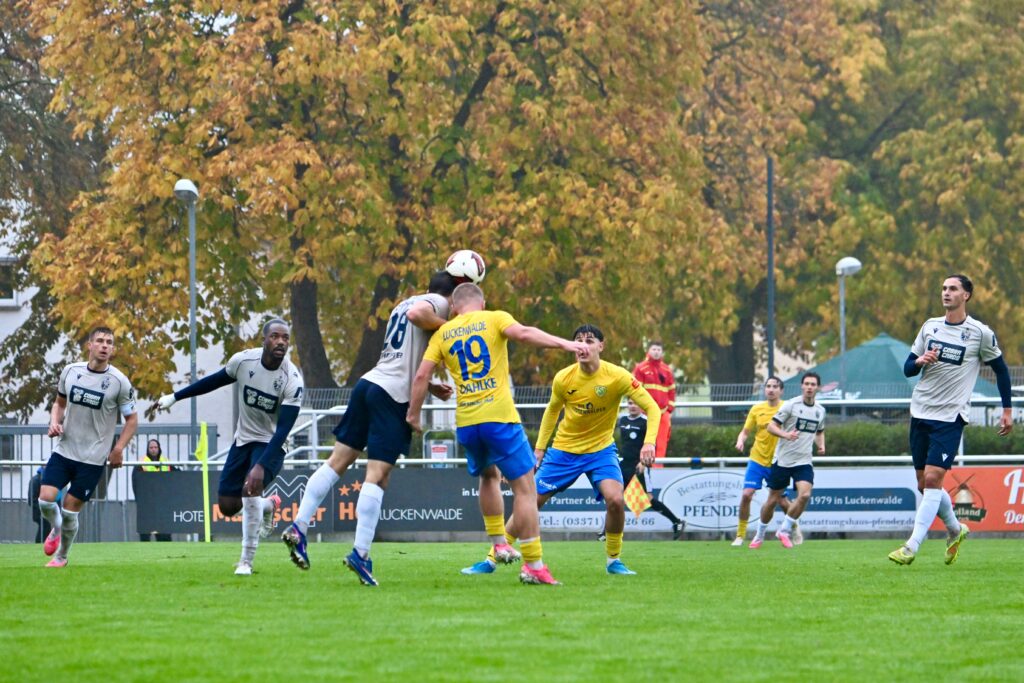 Trotz ansprechender Leistung auch im 17. Duell keine Punkte gegen den FC Carl Zeiss Jena 83 Trotz ansprechender Leistung auch im 17. Duell keine Punkte gegen den FC Carl Zeiss Jena 83